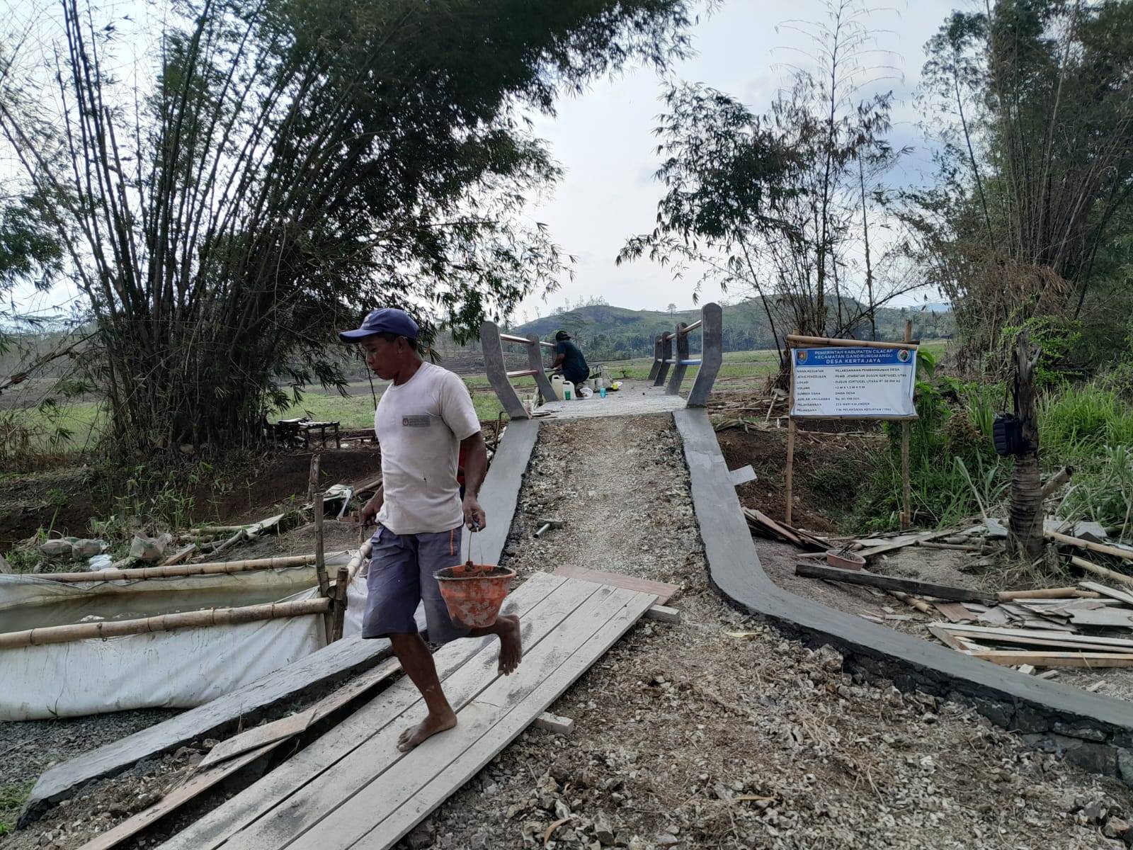 PEMBANGUNAN JEMBATAN 